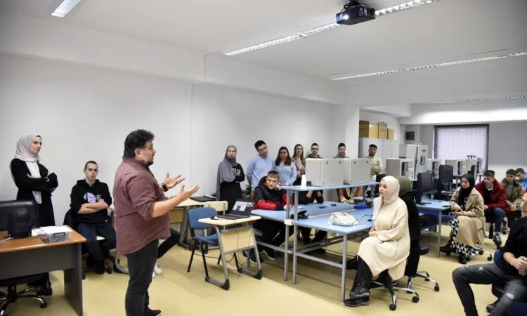 Uygulamalı Deneyim: GE "Show and Tell" Atölyesi Boşnak Lise Öğrencilerine İlhamlandırıyor