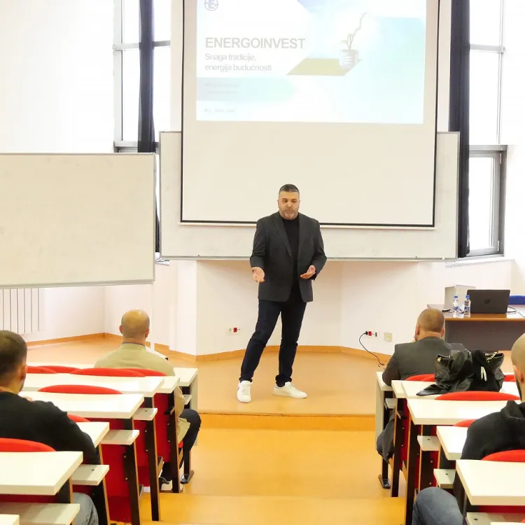From Dream to Reality: Mr. Mirza Ustamujić Inspires Future Leaders at IUS