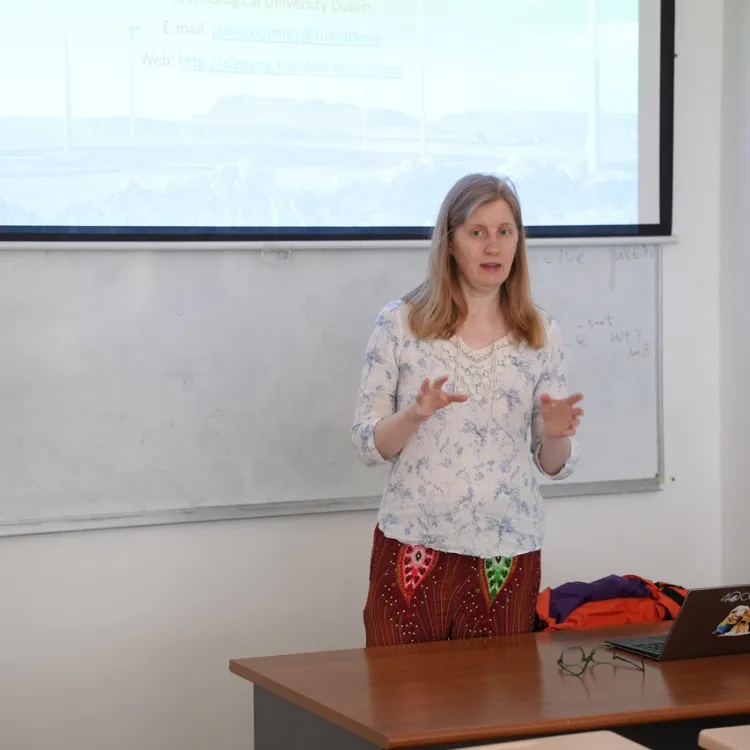 Studijski program EEE na IUS-u organizovao FENS Talks radionicu o elektroenergetici i pametnim mrežama